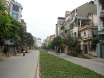 Cho thuê nhà mặt đường Phạm Tuấn Tài, phù hợp làm văn phòng Cho thuê nhà mặt đường Phạm Tuấn Tài, phù hợp làm văn phòng