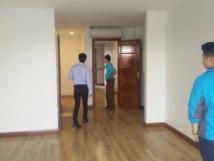 Chính chủ cho thuê nhà mặt phố Đội Cấn, 110m2, 7 tầng Chính chủ cho thuê nhà mặt phố Đội Cấn, 110m2, 7 tầng