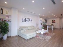 Cho thuê căn hộ đẳng cấp 5 sao, view hồ Tây tuyệt đẹp Cho thuê căn hộ đẳng cấp 5 sao, view hồ Tây tuyệt đẹp