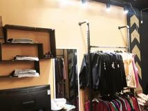 Cho thuê mặt phố Hàng Vôi DT: 40m2, MT 4m Cho thuê mặt phố Hàng Vôi DT: 40m2, MT 4m