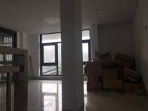 Cho văn phòng Trường Lâm, Đức Giang, Long Biên, 160m2, 18tr/th, 4m mặt tiền. LH: 0989701898 Cho văn phòng Trường Lâm, Đức Giang, Long Biên, 160m2, 18tr/th, 4m mặt tiền. LH: 0989701898