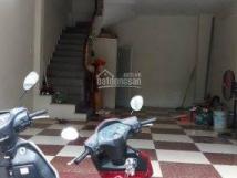 Cho thuê nhà mặt đường lớn tại phố Nghĩa Dũng, phường Phúc Xá, Quận Ba Đình Cho thuê nhà mặt đường lớn tại phố Nghĩa Dũng, phường Phúc Xá, Quận Ba Đình