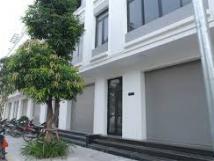 Vị trí đẹp duy nhất, cho thuê mặt bằng kinh doanh mặt phố Gia Lâm. lh: 0971530185 Vị trí đẹp duy nhất, cho thuê mặt bằng kinh doanh mặt phố Gia Lâm. lh: 0971530185