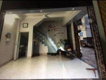 Cho thuê cửa hàng, phòng ở ngõ 288 Kim Giang, 2 mặt tiền 4m X 6m, ngõ ô tô 30 chỗ qua, đông đúc. Cho thuê cửa hàng, phòng ở ngõ 288 Kim Giang, 2 mặt tiền 4m X 6m, ngõ ô tô 30 chỗ qua, đông đúc.