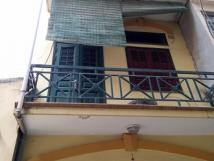Cho thuê nhà 3 tầng, 50m2, 3 phòng ngủ, giá 10tr/th, Láng Hạ Cho thuê nhà 3 tầng, 50m2, 3 phòng ngủ, giá 10tr/th, Láng Hạ