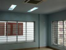 Cho thuê nhà mặt ngõ 198 Thái Hà, DT 110m2, 3 tầng, mặt tiền 6m, mỗi tầng chia 2 phòng Cho thuê nhà mặt ngõ 198 Thái Hà, DT 110m2, 3 tầng, mặt tiền 6m, mỗi tầng chia 2 phòng