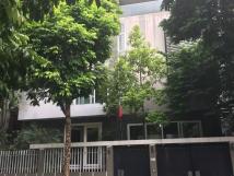 Cho thuê biệt thư Yên Hòa có thang máy, nội thất châu Âu đẹp làm văn phòng Cho thuê biệt thư Yên Hòa có thang máy, nội thất châu Âu đẹp làm văn phòng