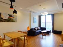 Cho thuê căn hộ cao cấp tại chung cư 15-17 Ngọc Khánh, Ba Đình 160m2, 3PN, view hồ, giá 16tr/th Cho thuê căn hộ cao cấp tại chung cư 15-17 Ngọc Khánh, Ba Đình 160m2, 3PN, view hồ, giá 16tr/th