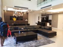 Cho thuê căn hộ chung cư Vincom Center Bà Triệu 161m2, 3 phòng ngủ đủ nội thất sang trọng lịch lãm Cho thuê căn hộ chung cư Vincom Center Bà Triệu 161m2, 3 phòng ngủ đủ nội thất sang trọng lịch lãm