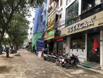 Cho thuê nhà mặt phố Hàm Long, DT 50m2 x 1 tầng, mặt tiền 7.5m, giá 45 triệu/tháng. Cho thuê nhà mặt phố Hàm Long, DT 50m2 x 1 tầng, mặt tiền 7.5m, giá 45 triệu/tháng.