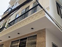 Bán nhà Mễ Trì, trung tâm Nam Từ Liêm, cách đường ô tô 30m, gần mặt phố Đỗ Đức Dục DT 33m2x5T MT ... Bán nhà Mễ Trì, trung tâm Nam Từ Liêm, cách đường ô tô 30m, gần mặt phố Đỗ Đức Dục DT 33m2x5T MT ...