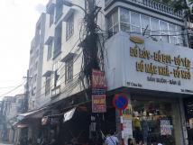 Cho thuê nhà mặt phố Chùa Bộc, DT 30m2 x 1 tầng, mặt tiền 3m, giá 32 triệu/tháng. Cho thuê nhà mặt phố Chùa Bộc, DT 30m2 x 1 tầng, mặt tiền 3m, giá 32 triệu/tháng.