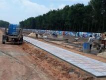 Ất thành phố Đồng Xoài 520tr, 5x40m, TC 100m2, ngân hàng hỗ trợ 50%. LH 0928427428 Ất thành phố Đồng Xoài 520tr, 5x40m, TC 100m2, ngân hàng hỗ trợ 50%. LH 0928427428