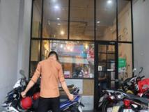 Cần sang nhượng lại toàn bộ quán trà sữa Decor ngay mặt tiền Huỳnh Văn Bánh, Q. Phú Nhuận, Tp. Hồ ... Cần sang nhượng lại toàn bộ quán trà sữa Decor ngay mặt tiền Huỳnh Văn Bánh, Q. Phú Nhuận, Tp. Hồ ...